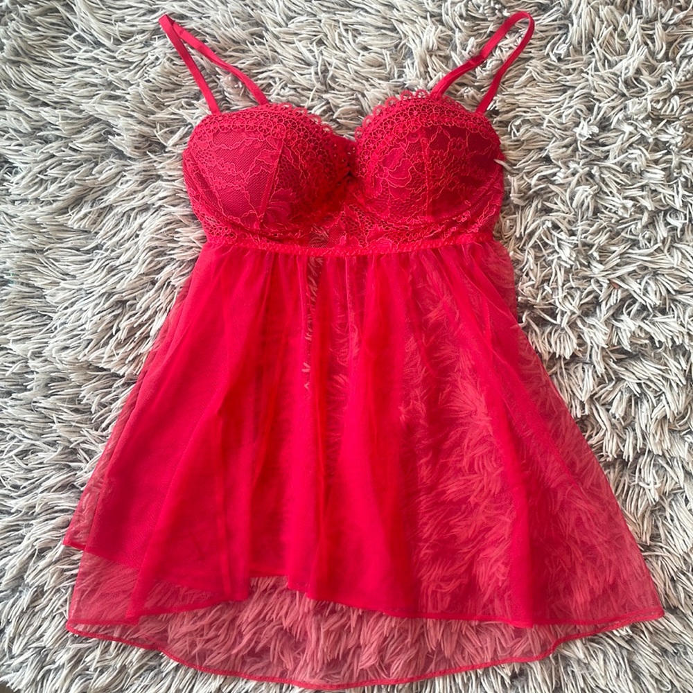 Brand New with tags laced Victoria secret 1 piece bra body suit size 34B
